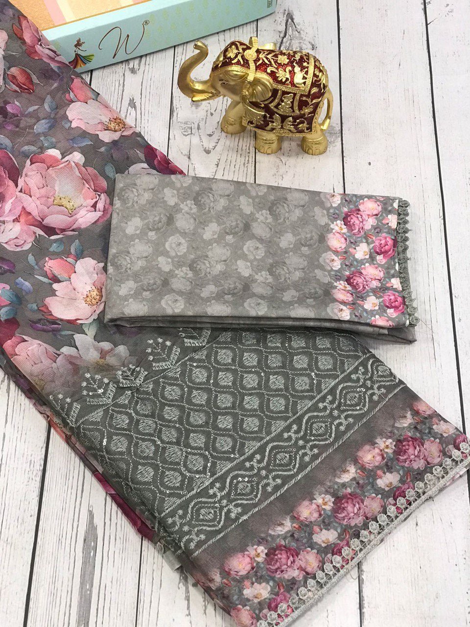 Jullitte - Womantra Styles Pvt Ltd